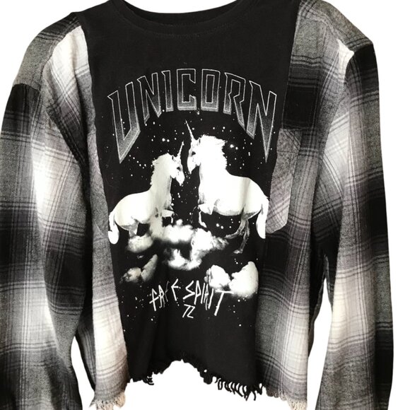 Upcycled Girls Unicorn Flannel Shirt: Reworked Graphic Tee Black White Size 8-12 - Picture 6 of 11